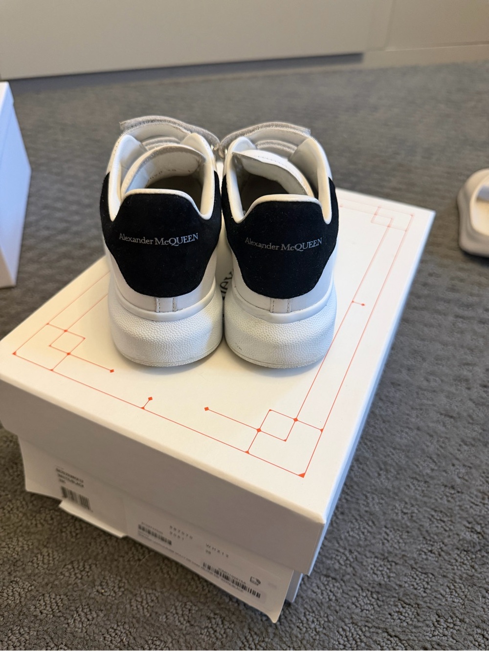 Alexander McQueen Kids White Sneakers with Black Heel Tab